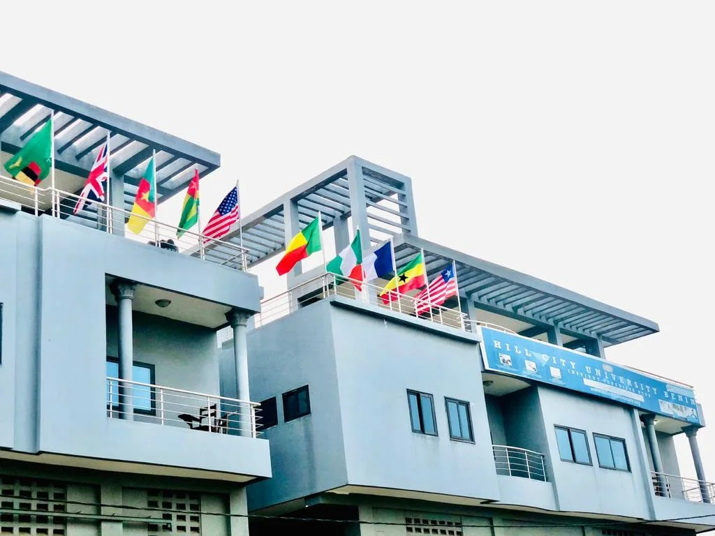 Logo de HILL-CITY UNIVERSITY BENIN (HCUB)
