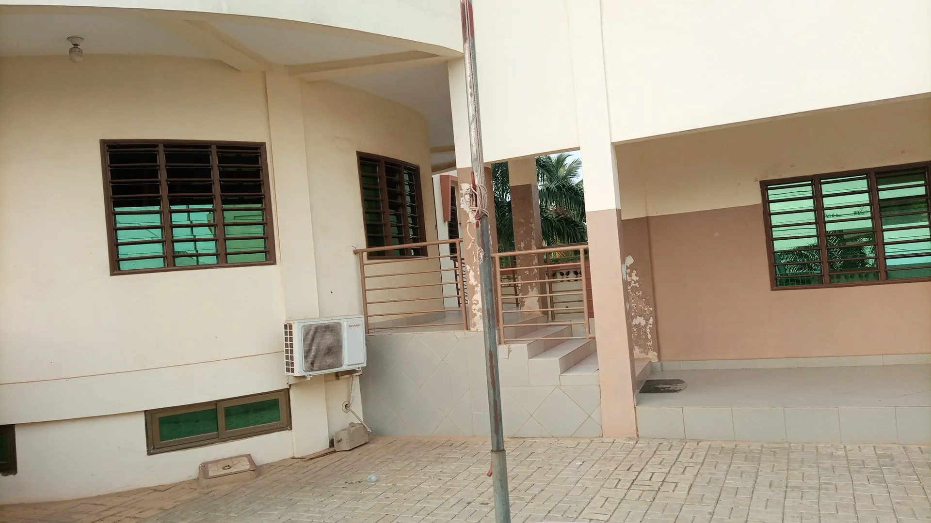Photo 3 de École Polytechnique Le Pharaon