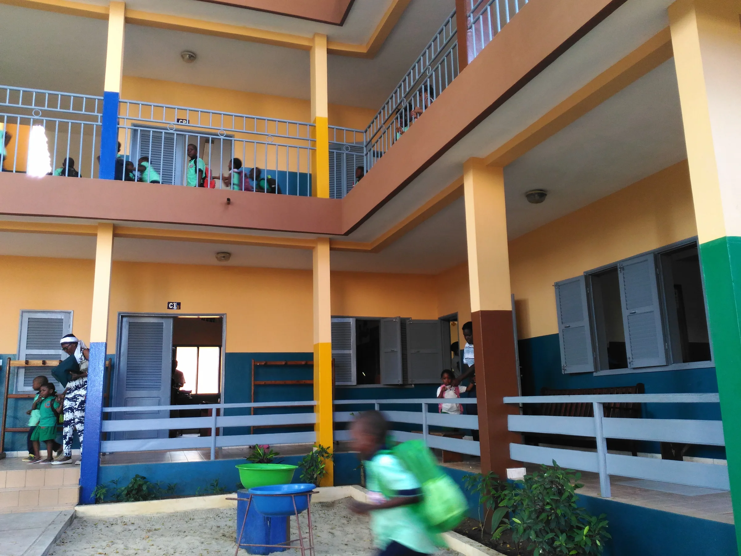 Photo 2 de Ecole Maternelle Primaire La Ronde